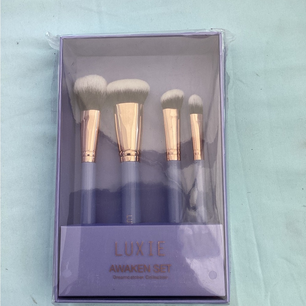 Luxie Awaken set dreamcatcher collection